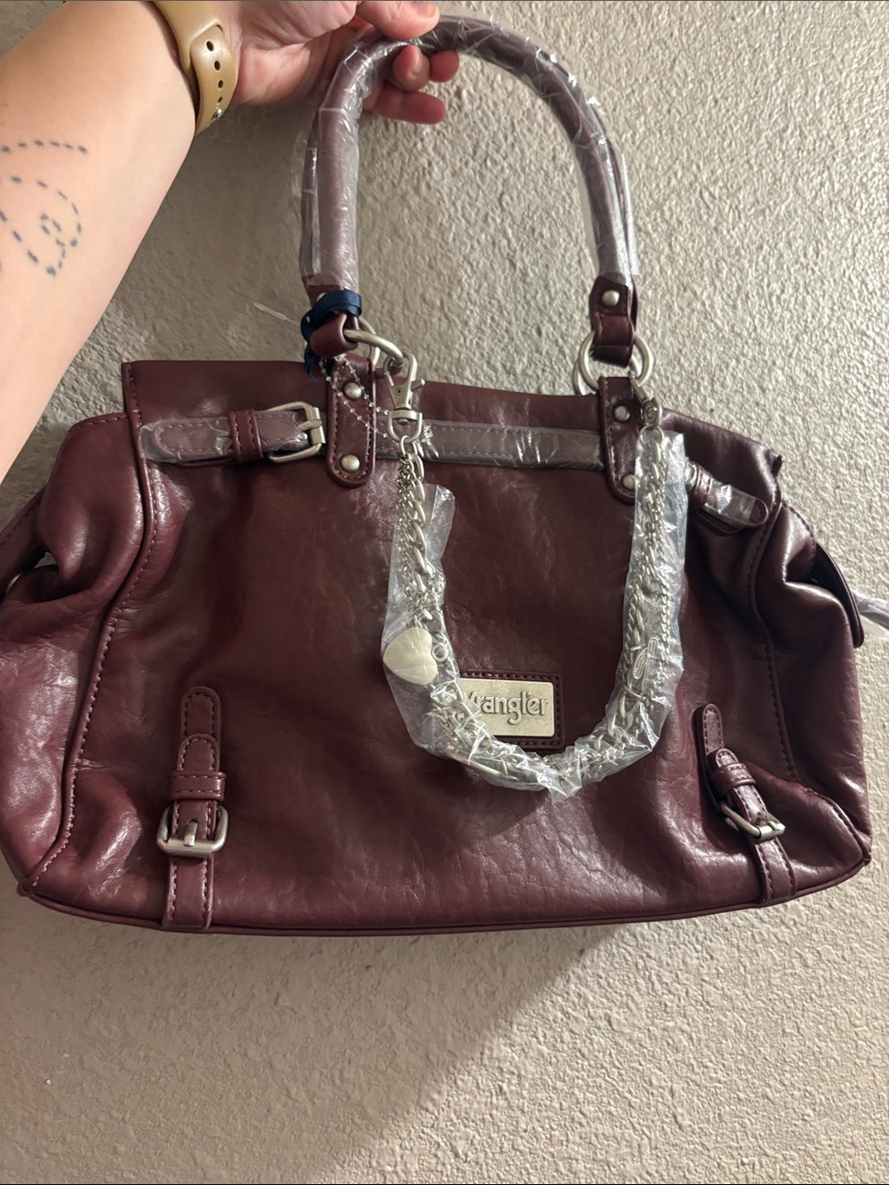 Wrangler Women's Shoulder Tote in Burgundy